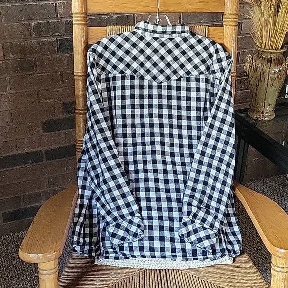 Bit & Bridle black/white checkered, long sleeve flannel, size 1X - Picture 6 of 7